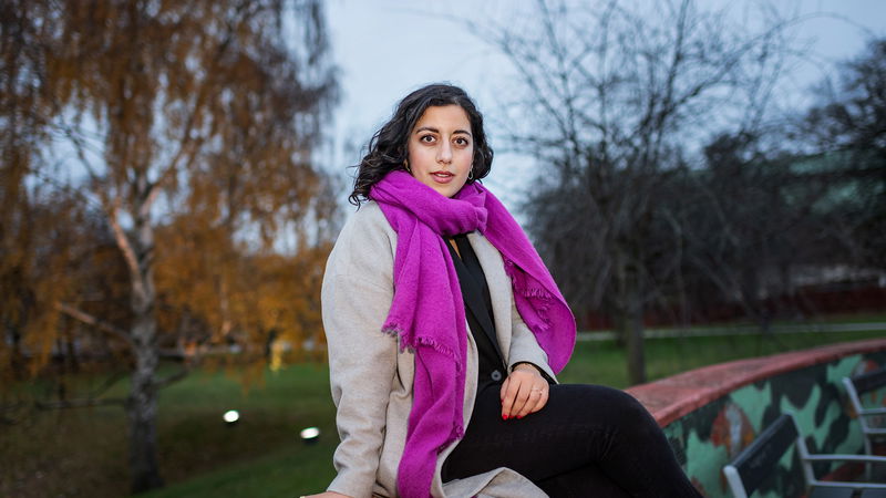 Simona Mohamsson valdes in i Liberalernas partistyrelse 2021. Här fotograferad strax innan kongressen. Foto: Stina Stjernkvist / SvD / TT.