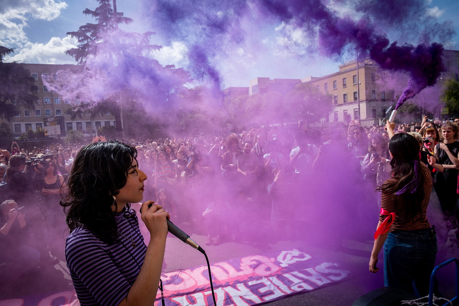 ”Vi vill leva!” – vrede i Italien efter dubbla kvinnomord