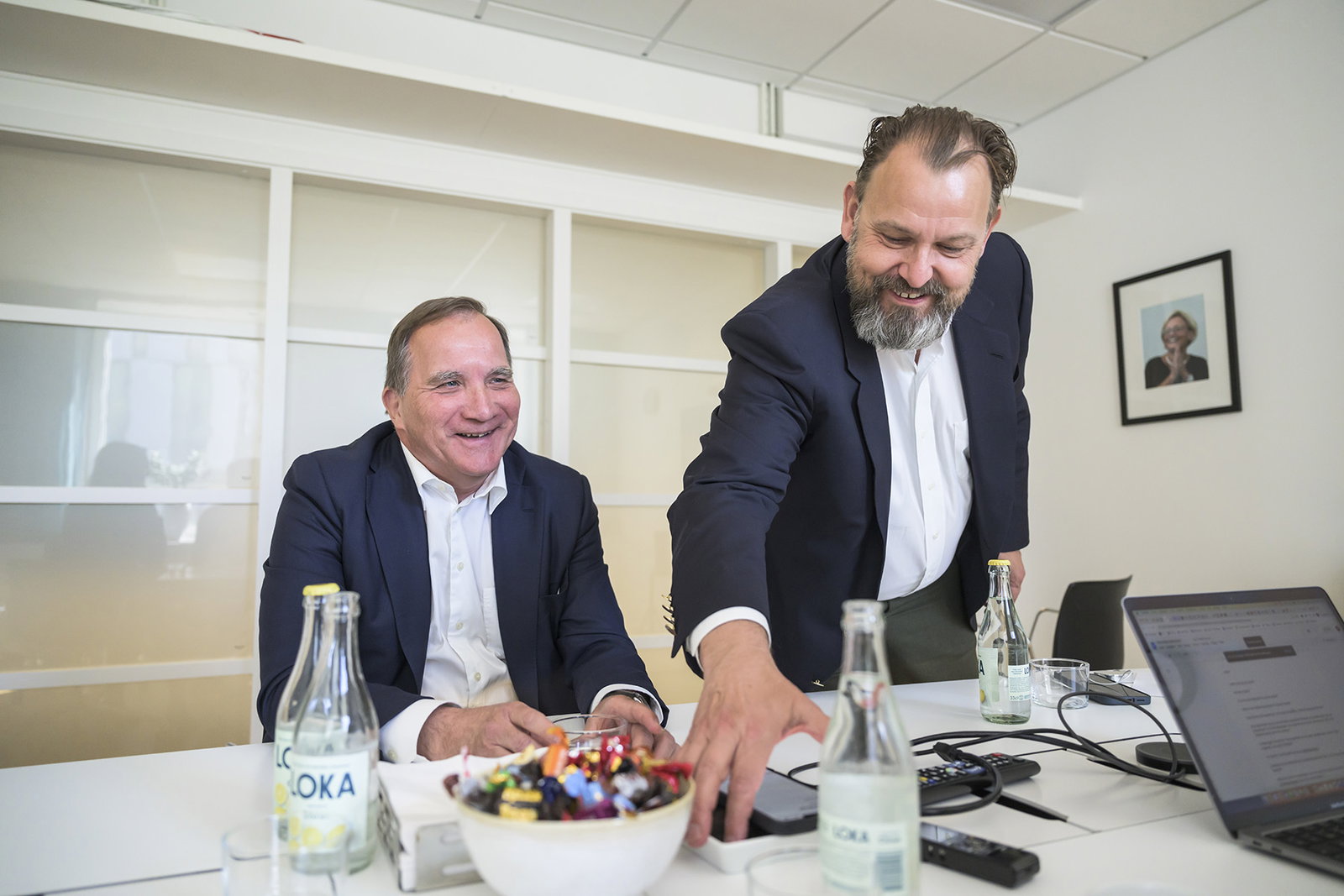 Löfven borde lobba för folket i stället