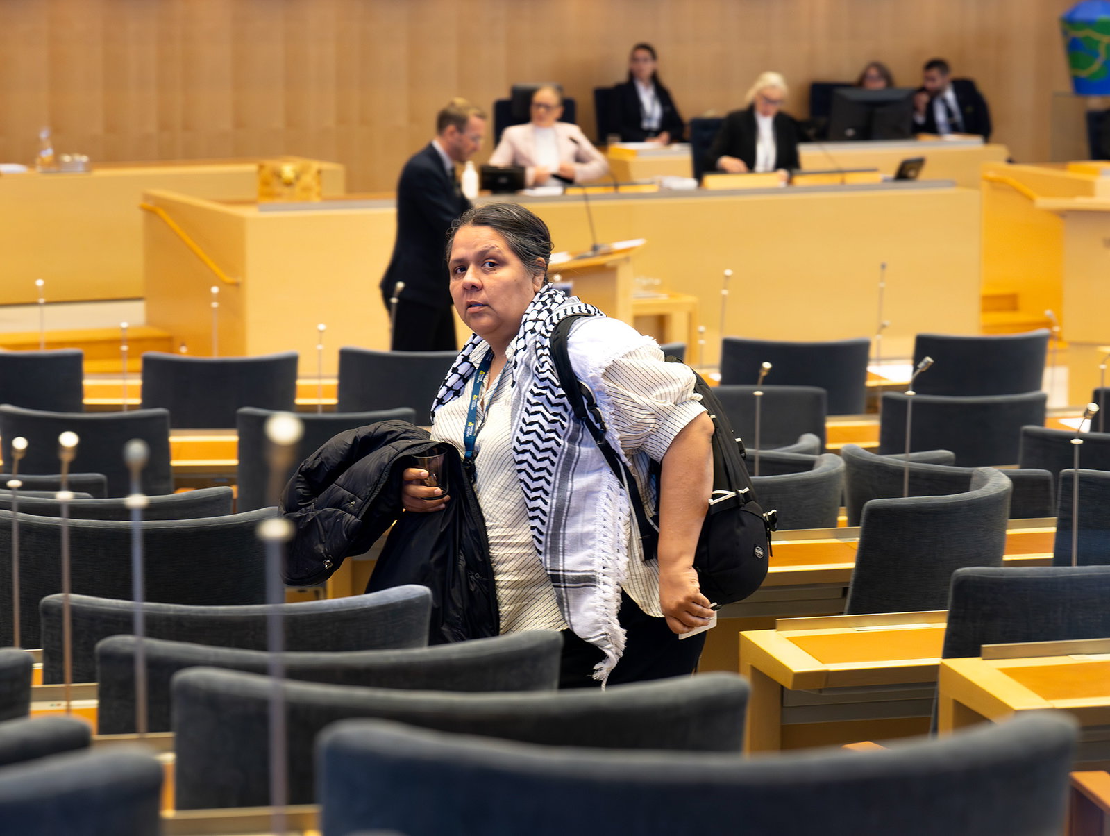 Delgado Varas vägrar avgå – får stöd av upprop
