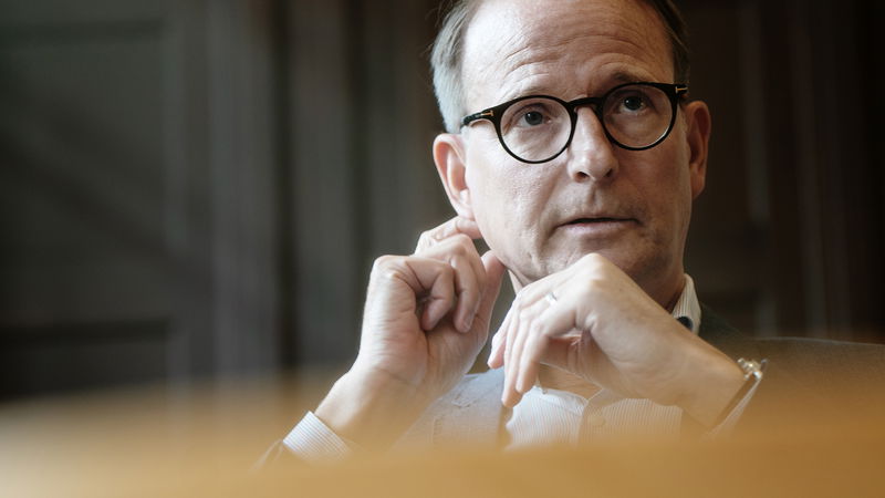 Lars Strannegård menar att konsten ställer studenterna inför det obegripliga. Foto: Lisa Mattisson.