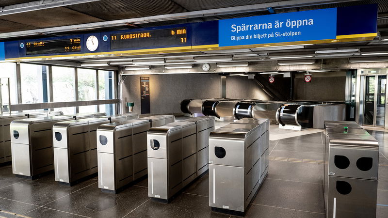 På Näckrosens tunnelbanestation testar SL just nu slopade spärrar. Foto: Christine Olsson/TT. 