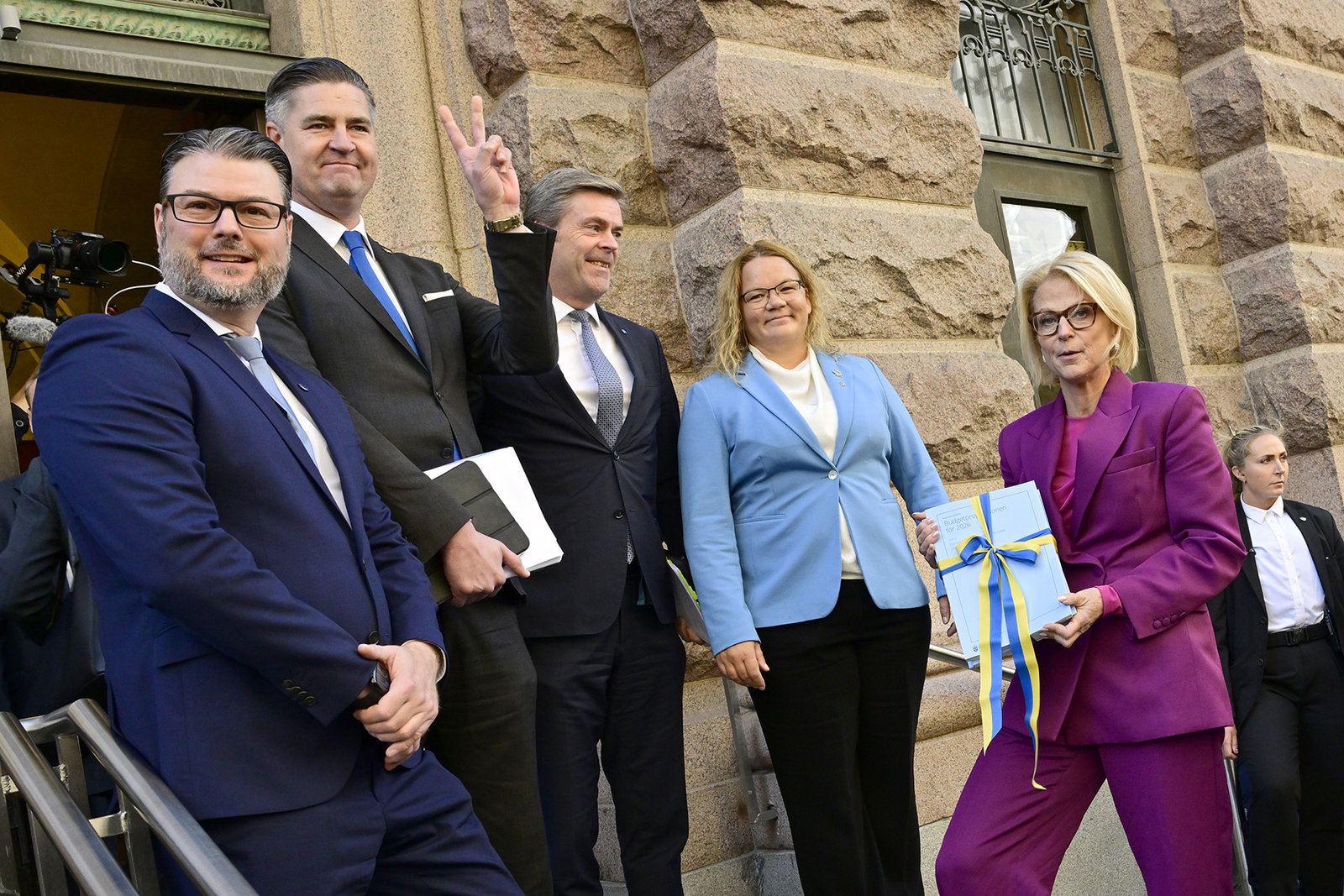 Välfärdssvält och valfläsk – så recenseras höstbudgeten