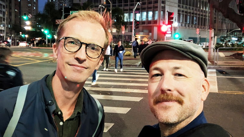 Ola Söderholm från svenska Stormens utveckling möter Alex Hochuli från Bungacast i Sao Paolo. Foto: Privat.