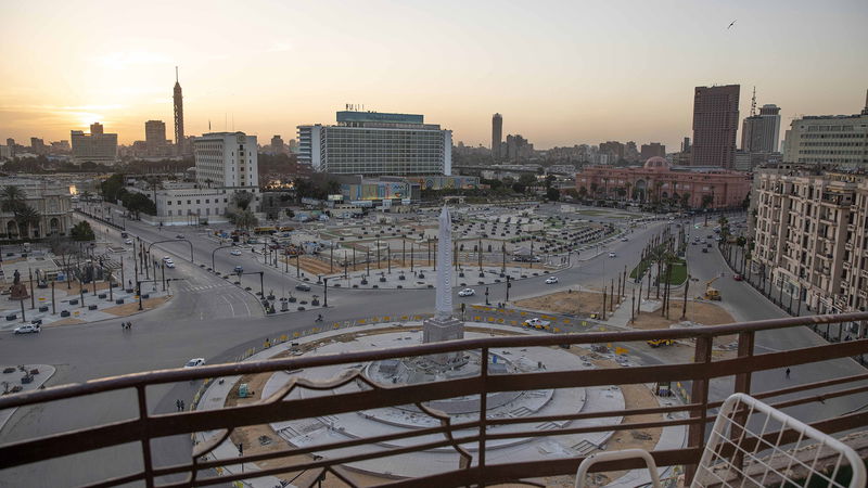 Tahrir-torget i Kairo står öde. Foto: Nariman El-Mofty/AP.