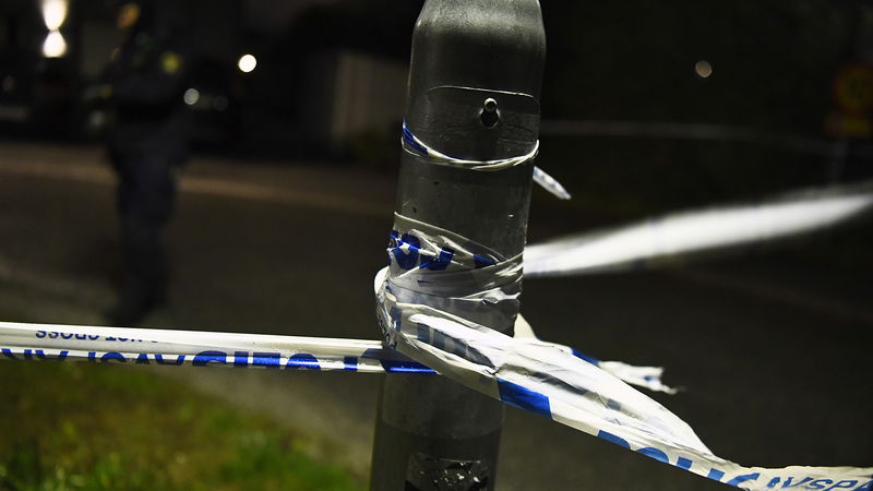 De unga killar som dras in i gängvåldet har i de flesta fall omfattande skolfrånvaro. Foto: Oscar Olsson/TT.