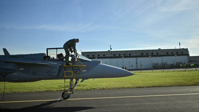 För upprustning finns alltid pengar. Tystare blir det när det handlar om vård, omsorg och klimat. Foto: Björn Larsson Rosvall/TT.