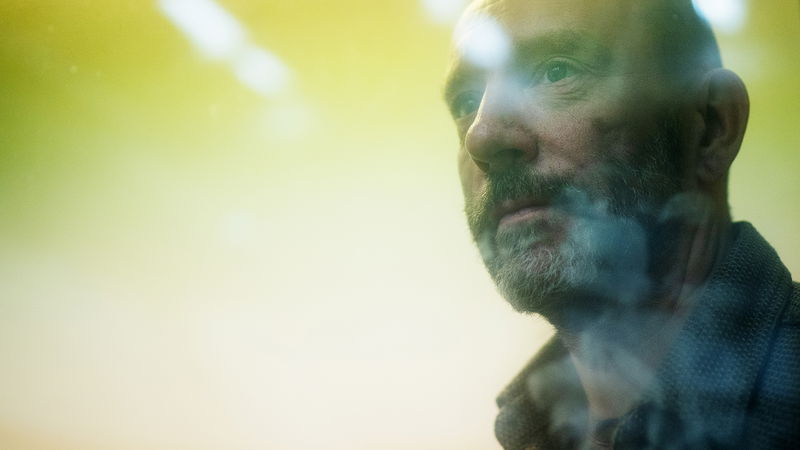 Alexander Mork Eidem ser fram emot sin pjäs ”Män som väver” som handlar om manlig vänskap. Foto: Lisa Mattisson.