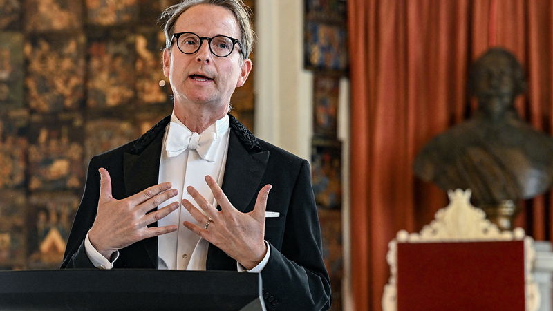 Kulturen går inte att  använda till något annat än sig själv, vad än Lars Strannegård, rektor för Handelshögskolan, menar Agri Ismail. Foto: Jonas Ekströmer/TT.