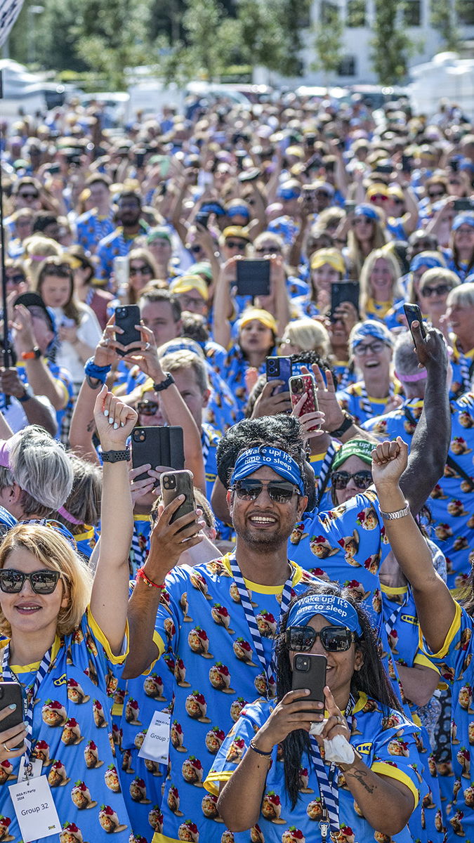 I augusti 2024 slog Ikea i Älmhult världsrekord i kategorin flest antal personer i tvådelad pyjamas på samma plats, med 2 052 mot tidigare rekordet på 1 879. Foto: Johan Nilsson/TT.