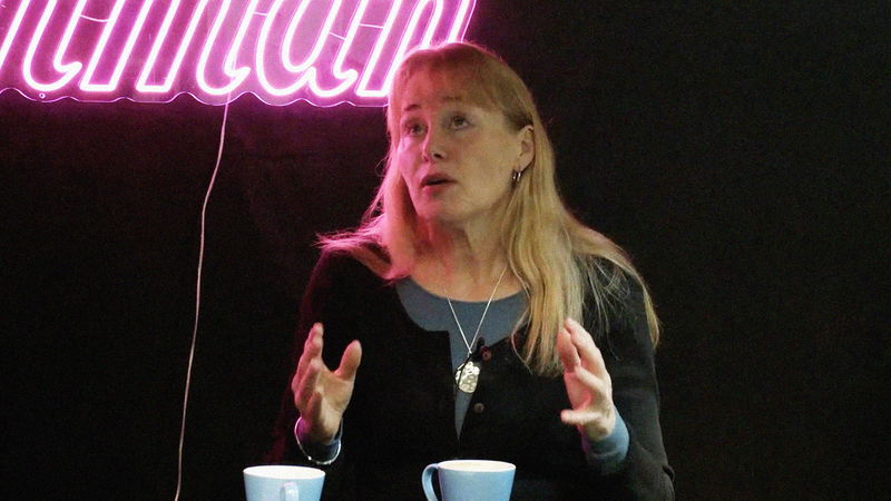 Författaren Ann Heberlein gästade Flammans tv-program Grillen. 