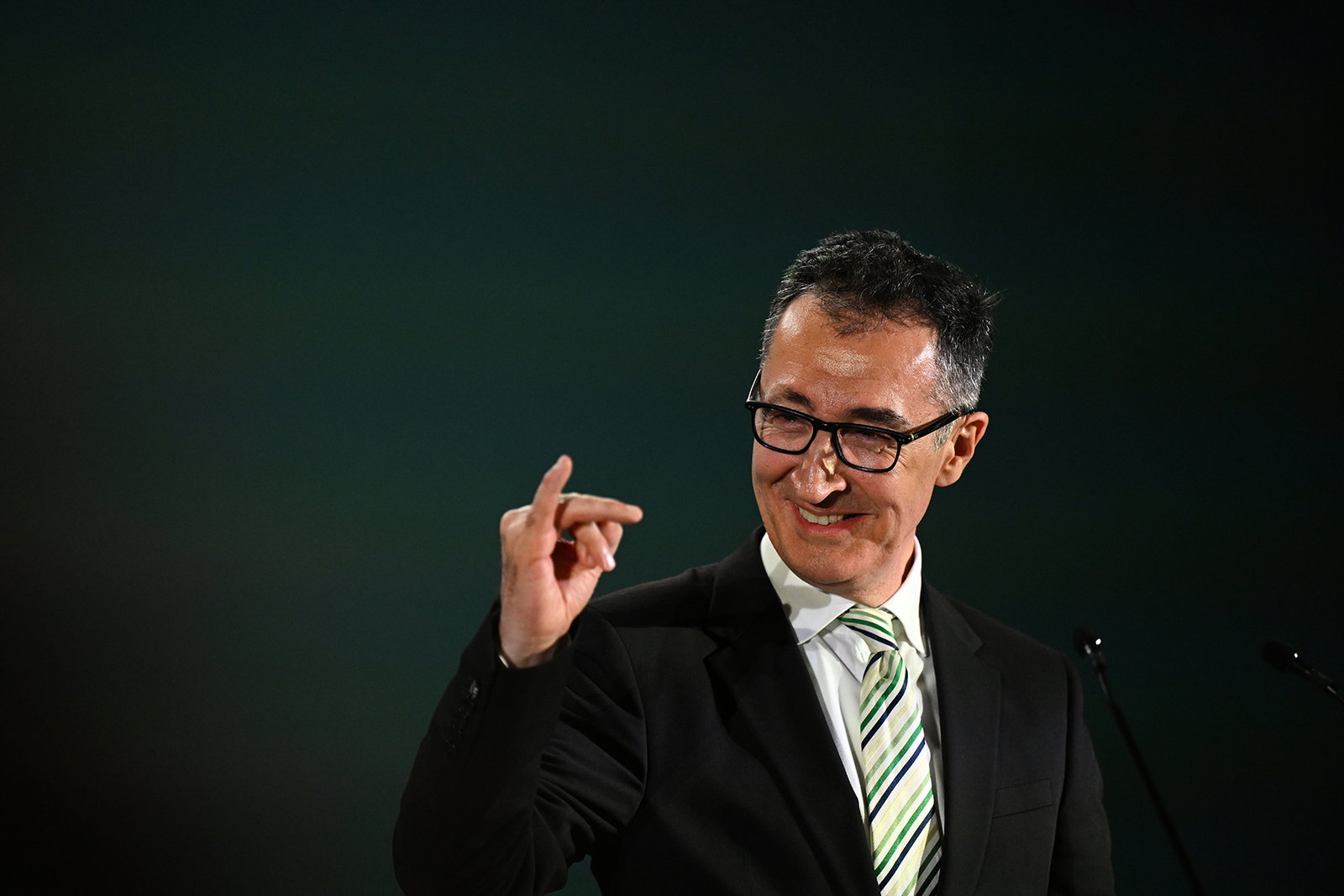 Står klimatet i vägen för miljöpartierna?
