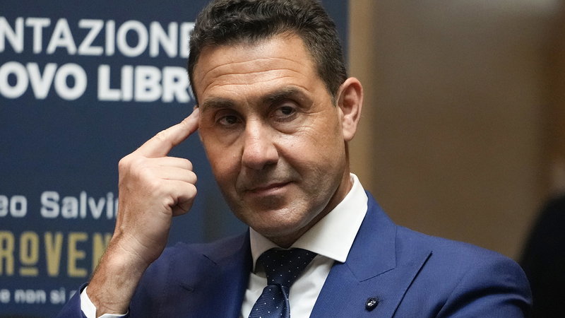 Den tidigare generalen och Lega-parlamentarikern Roberto Vannacci leder Italiens senaste högerextrema parti. Foto: Alessandra Tarantino/AP.