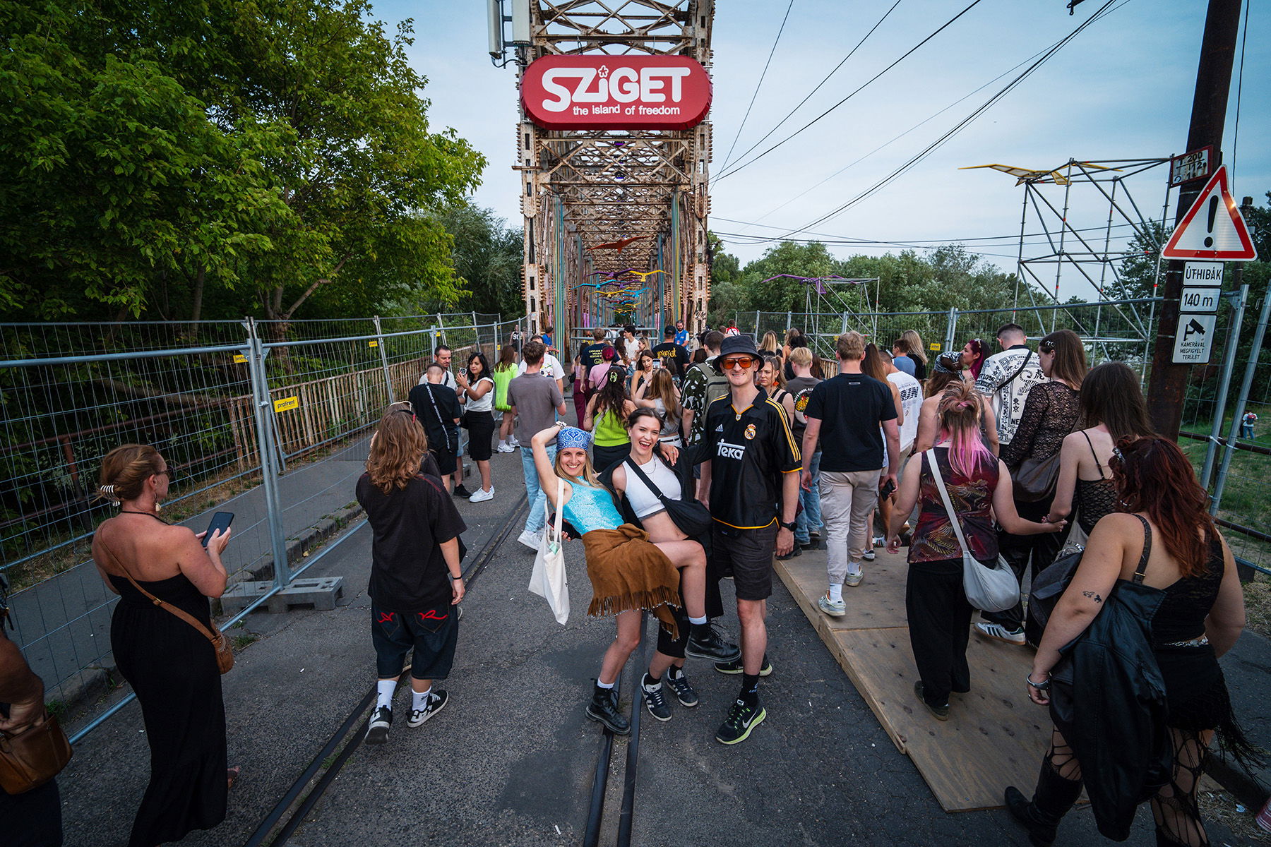 I Ungern har rejv blivit ett verktyg mot Fidesz allt starka grepp om den ungerska demokratin. Foto: Daniel Alfoldi/ZUMA Press Wire/Shutterstock.