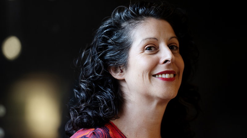 I ”Fiesta” minns författaren America Vera Zavala hur millennieskiftets vänster festade, fajtades – och föll. Foto: Lisa Mattisson.