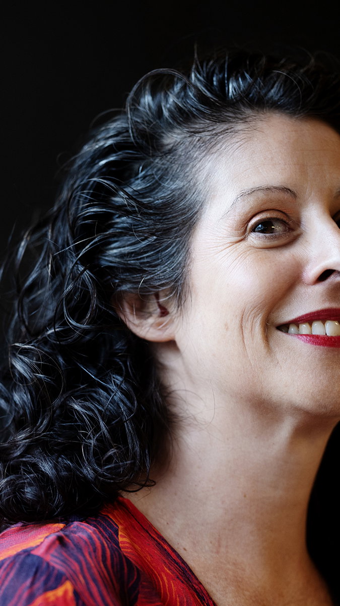 I ”Fiesta” minns författaren America Vera Zavala hur millennieskiftets vänster festade, fajtades – och föll. Foto: Lisa Mattisson.