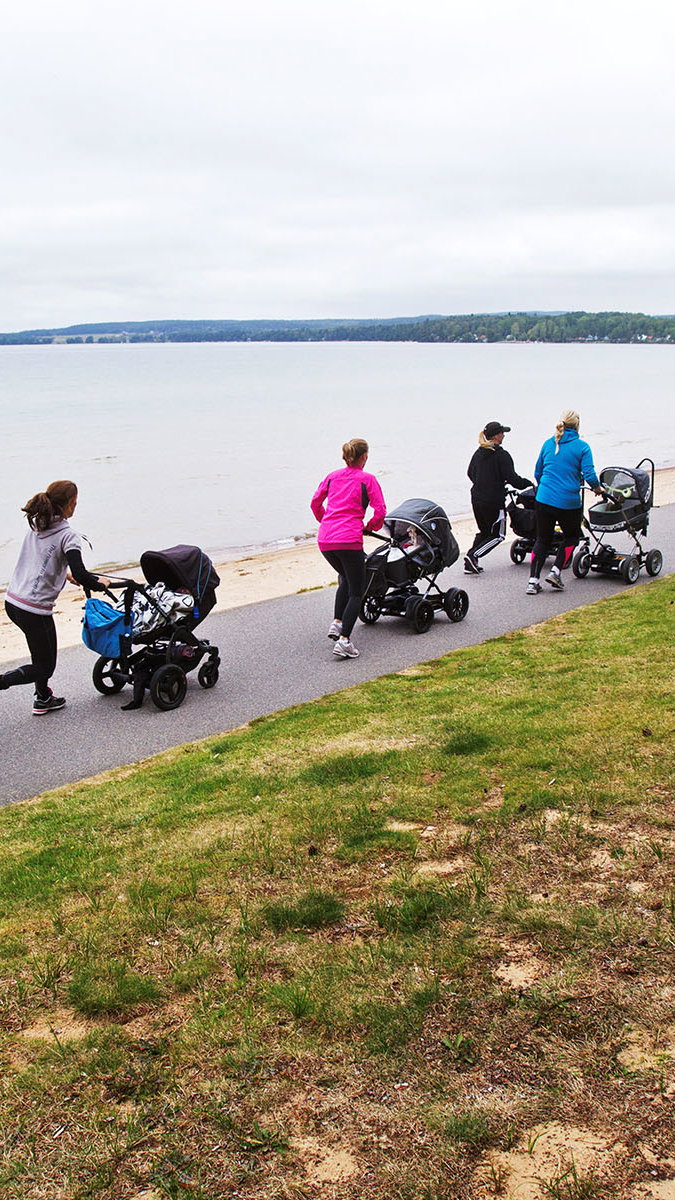 Politikerna tävlar om att få upp Sveriges fertilitetstal – som fortfarande är högre än i stora delar av Europa. Foto: Jeppe Gustafsson/TT.