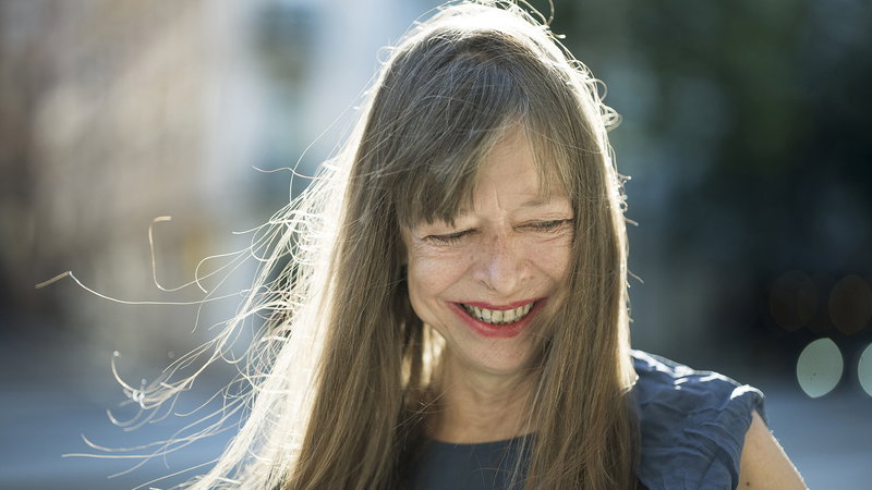 Saga Cavallin förstår inte varför Carina Rydberg skrivit Norfolk Falls. Foto: Nanaka Adachi.