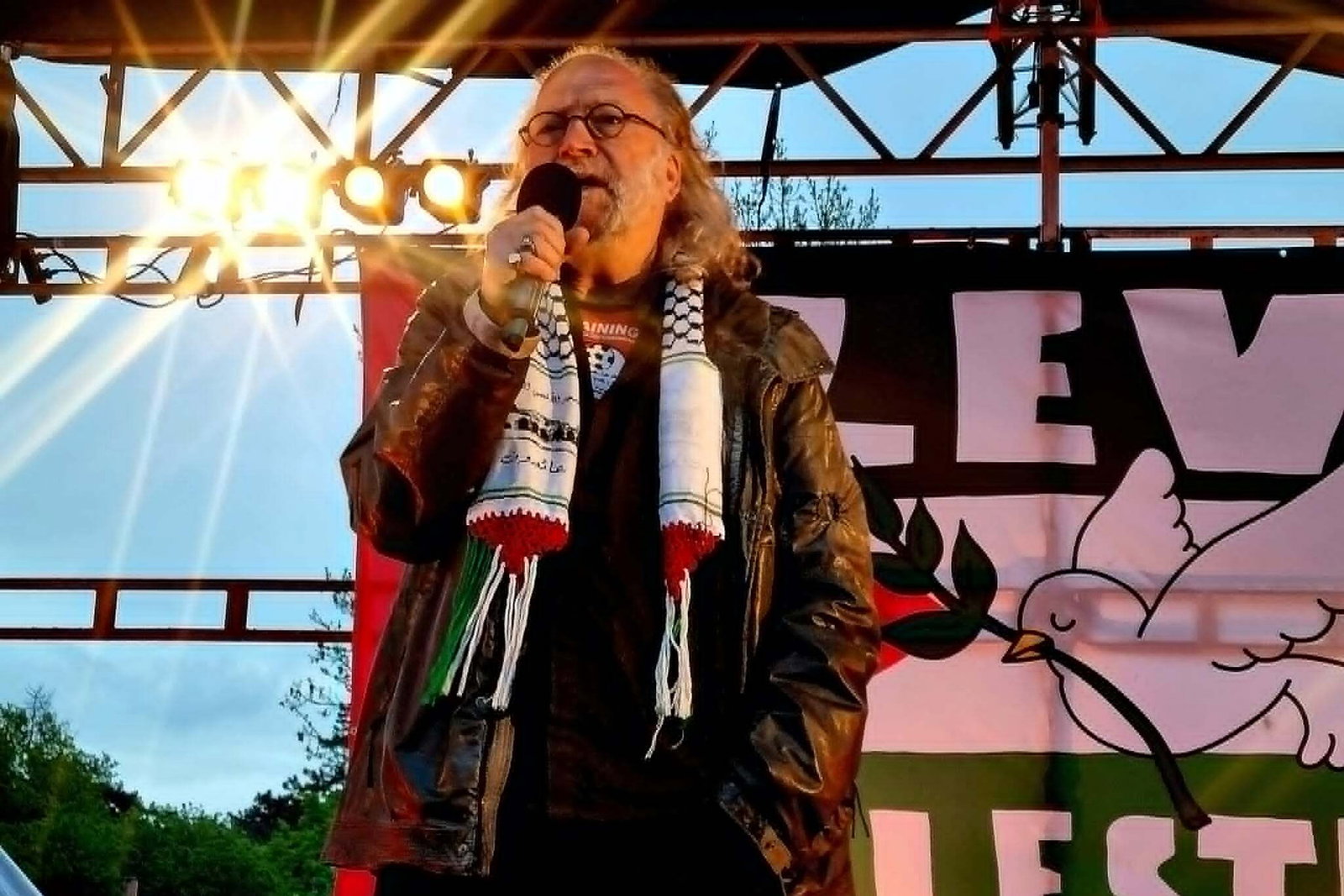 Dror Feiler: Sulimans delning av antisemitiska uttryck gör mig bedrövad