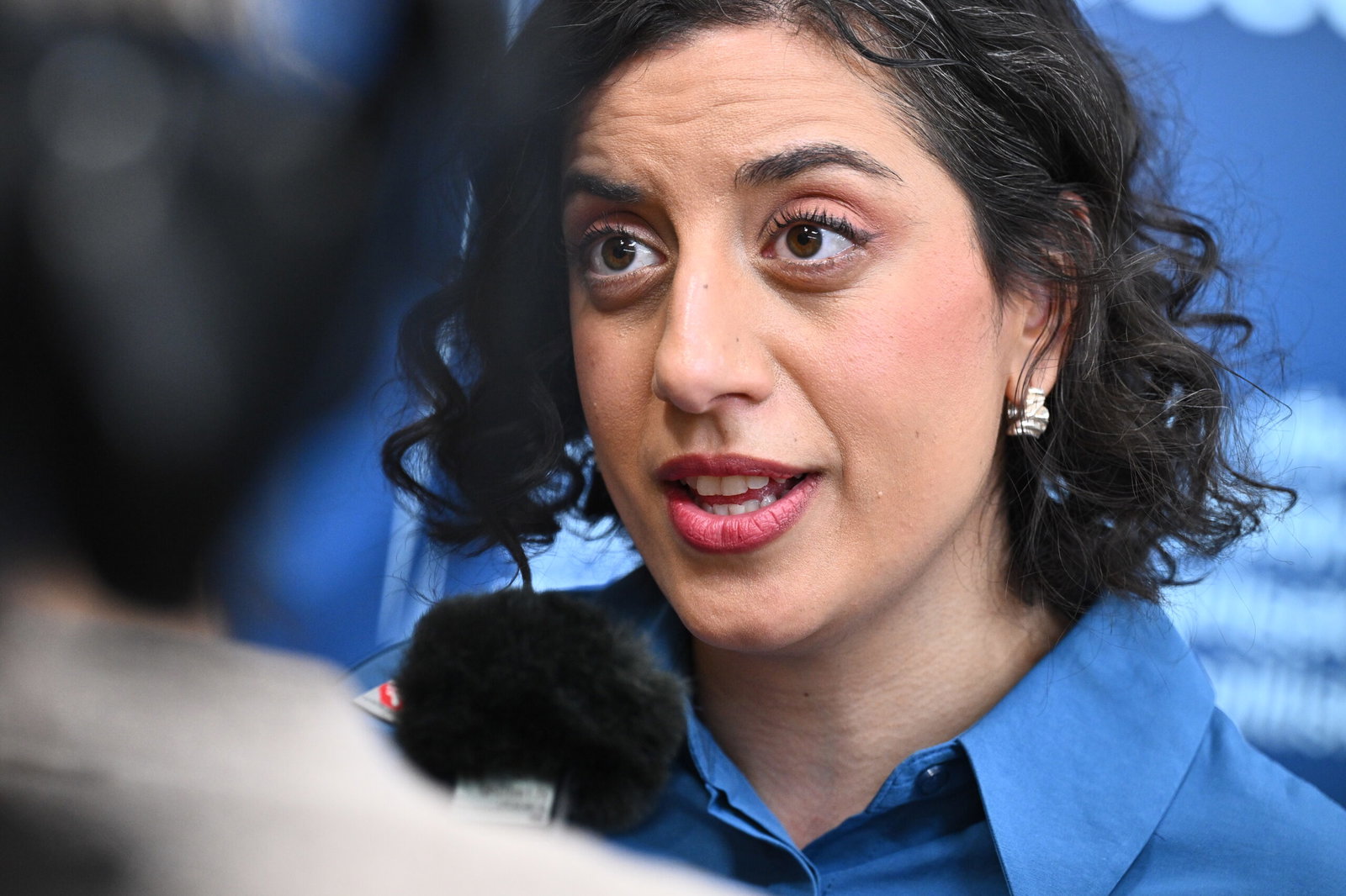 Mohamssons miljardärsflirt är ett säkerhetshot